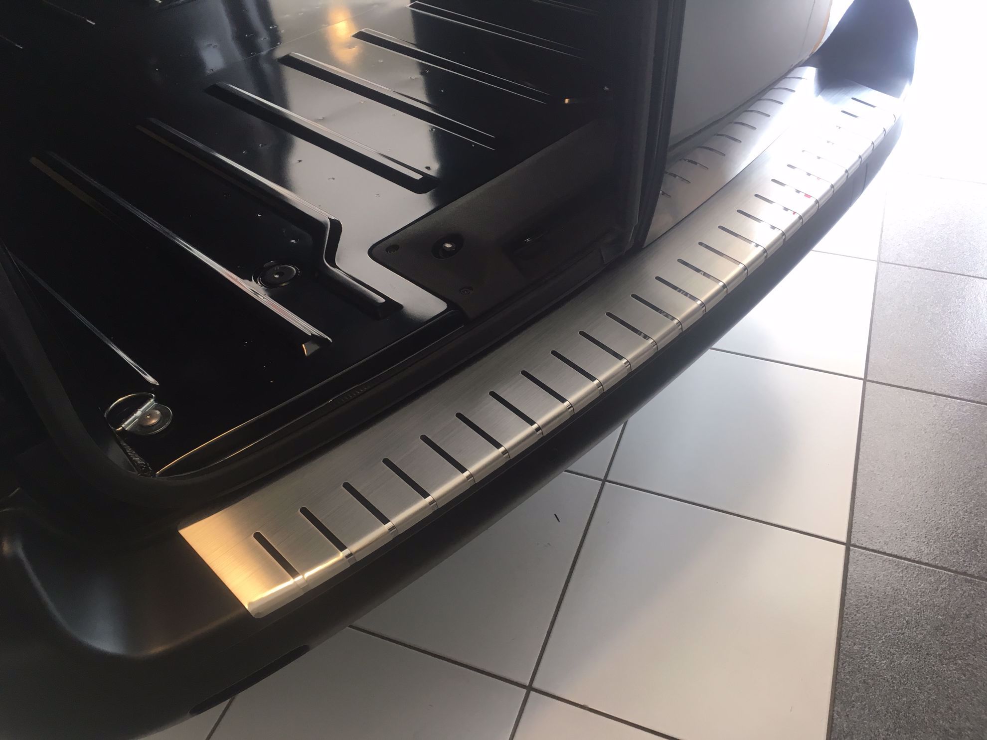 OMAC Bumper Protector Bumper Compatible with Opel Vivaro C 2019-2024 L1