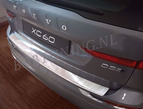 Afbeeldingen van Rvs bumperbescherming Volvo XC60 2017-2021 | 2021-2025 | 2026-