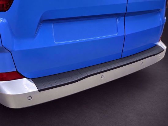 Kunststof bumperbescherming Volkswagen Transporter T7 en Ford Transit Custom