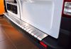 Detail geborsteld RVS bumperbescherming Opel Vivaro 2001-2019 Renault Trafic 2001-heden met omgebogen rand